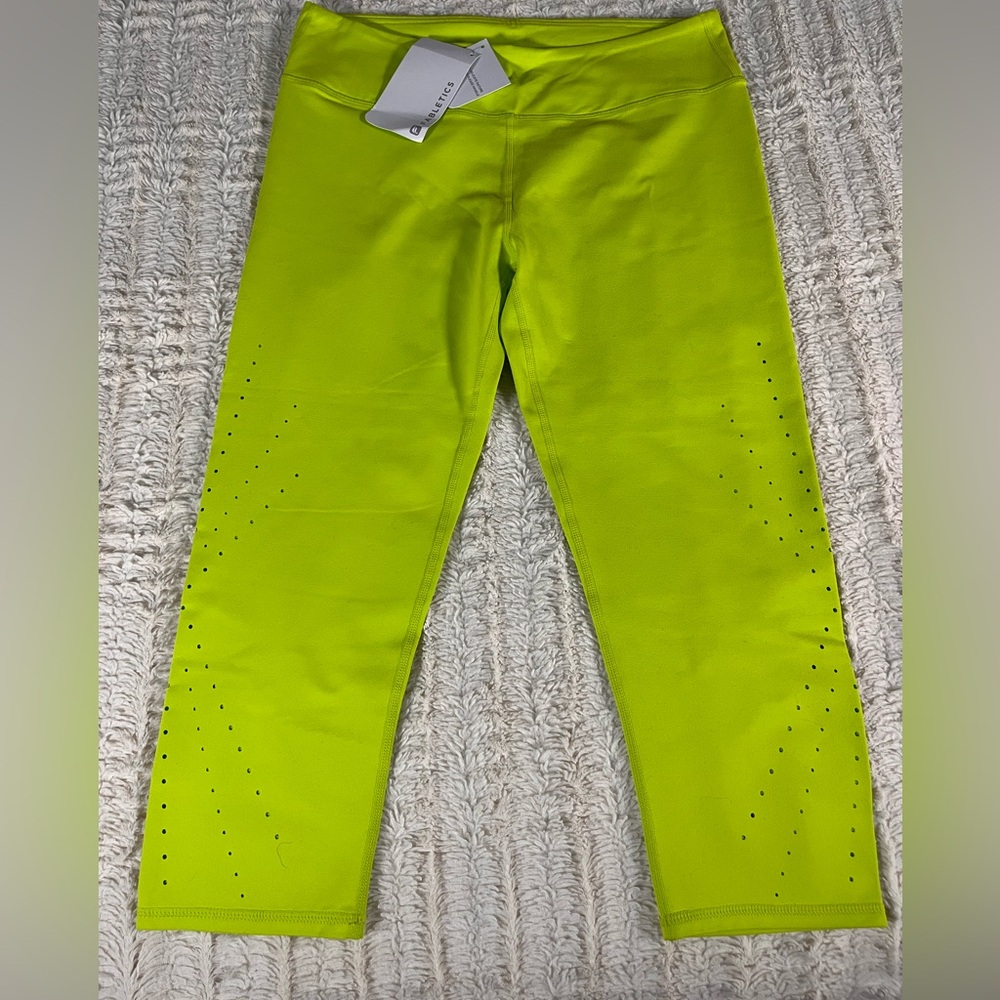 Fabletics Yoga Pants Angela Capri Length Lime Green L NWT